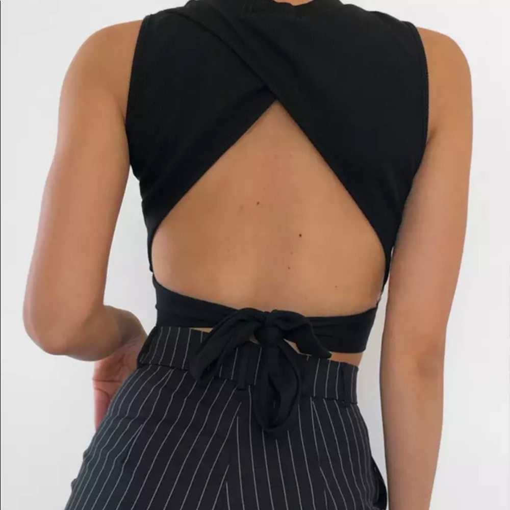 Crop top - Picture 1 of 5